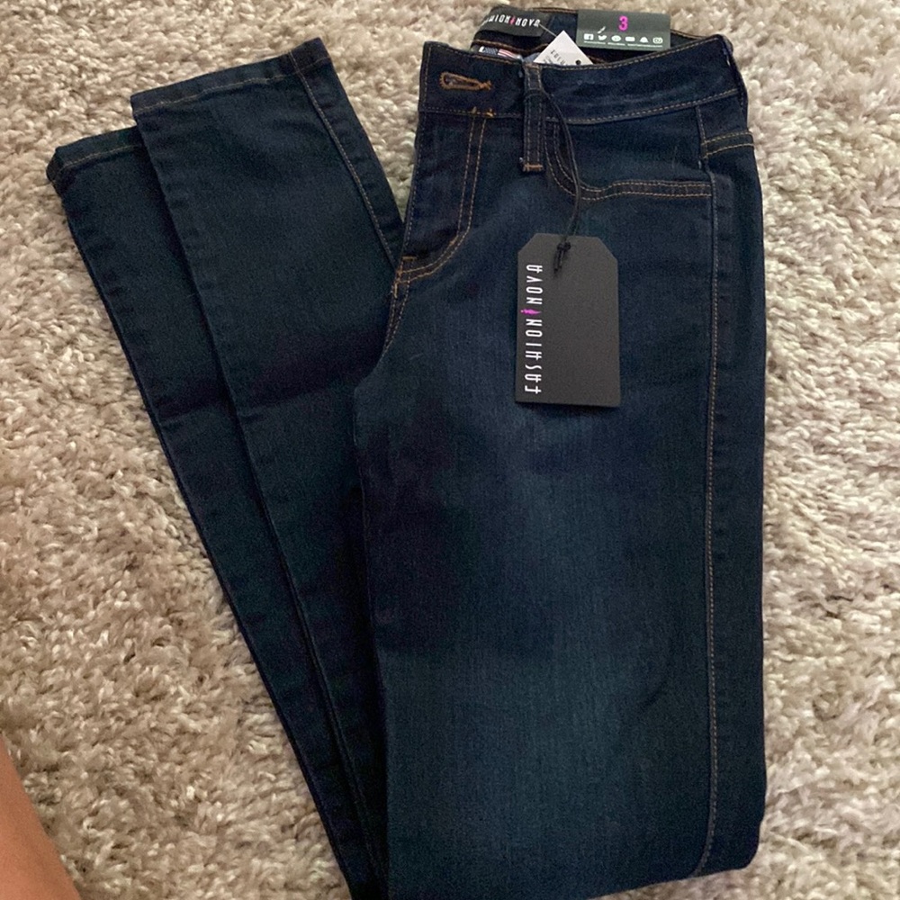 NWT Dark Denim Skinny Jeans!